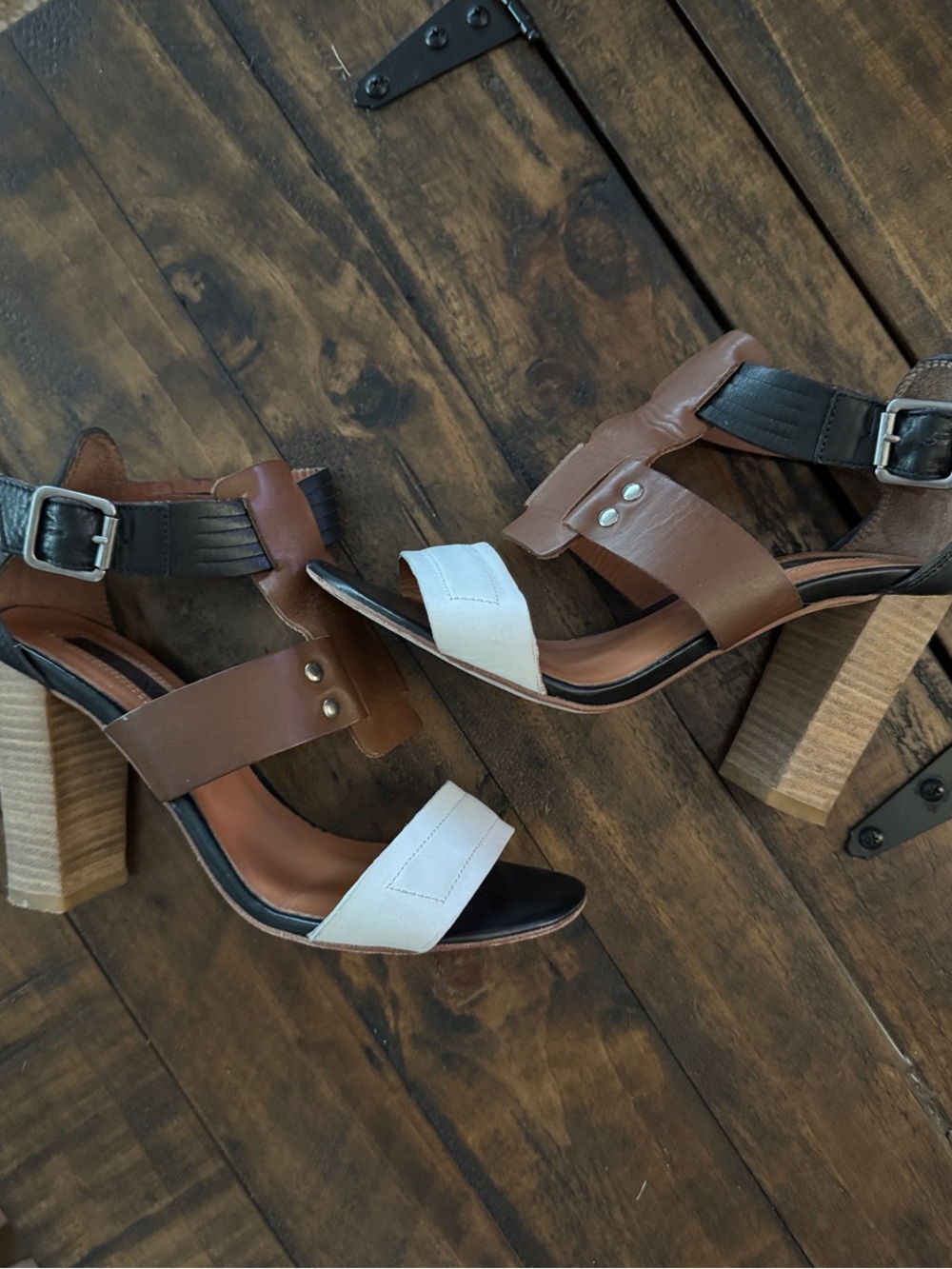 Modern Vintage Colorblock Cutout Heels